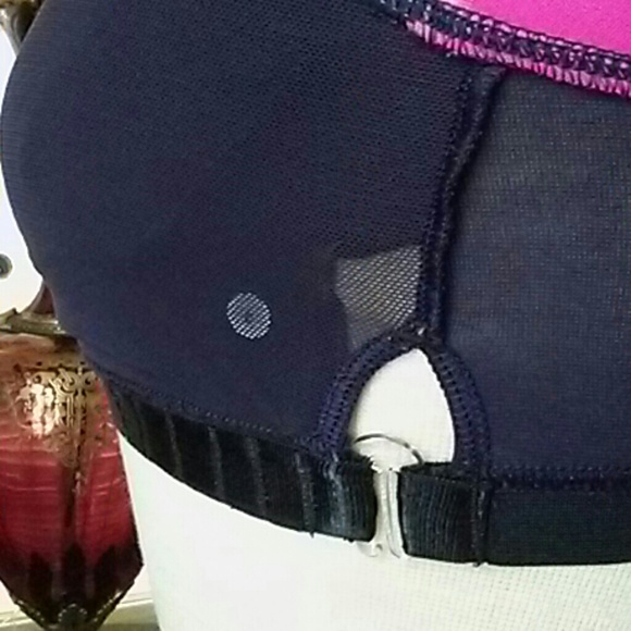 Lululemon crisscross tank top - Picture 5 of 7